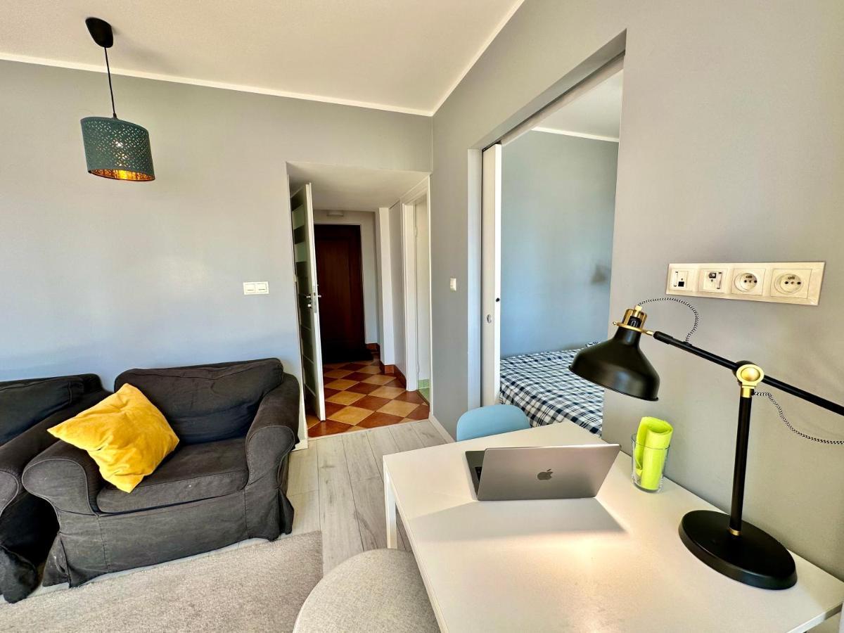 Апартаменты Gold 2 King Size Bed, Metro X2 Free Wifi, 50'Tv Netflix, Hbo, Appletv+ Варшава Экстерьер фото