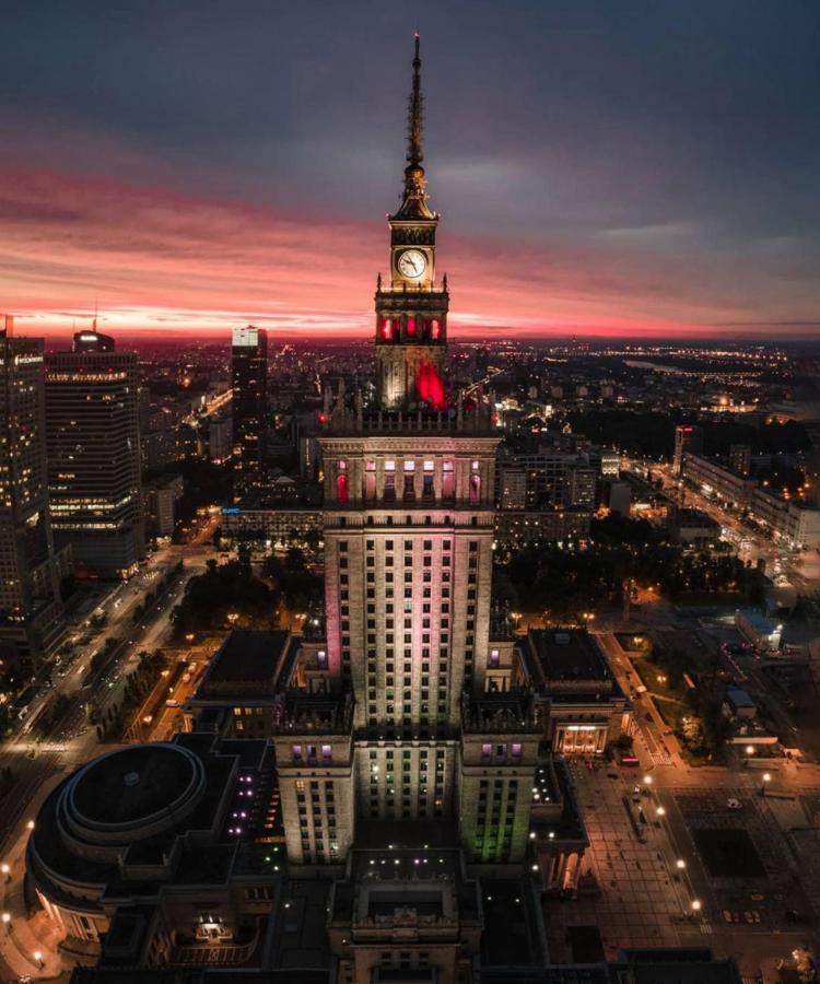 Апартаменты Gold 2 King Size Bed, Metro X2 Free Wifi, 50'Tv Netflix, Hbo, Appletv+ Варшава Экстерьер фото