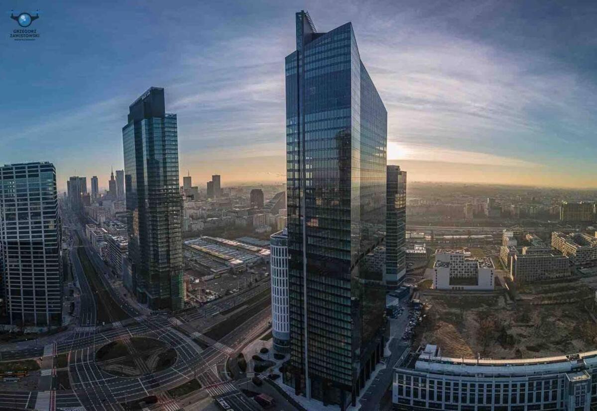 Апартаменты Gold 2 King Size Bed, Metro X2 Free Wifi, 50'Tv Netflix, Hbo, Appletv+ Варшава Экстерьер фото